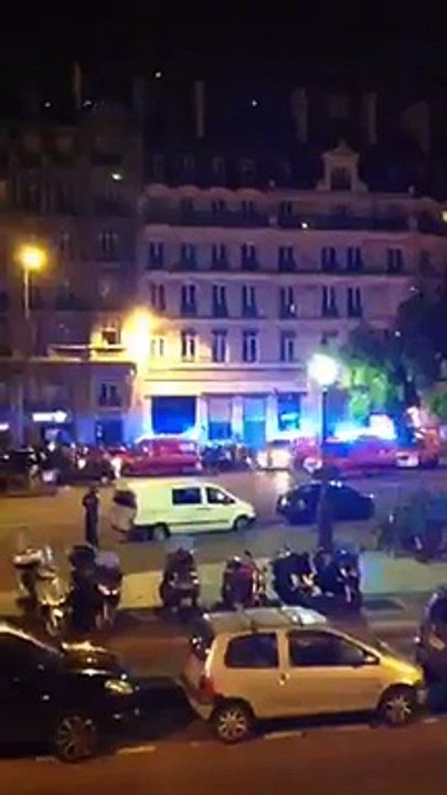 Paris incident Bataclan li-2