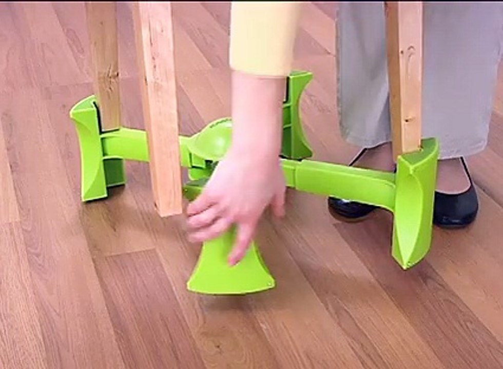 Cadeira baixa, não existe mais, veja esta invenção.