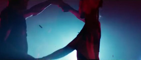 ---MERVE ÖZBEY - YAŞ HİKAYESİ (Official Video)
