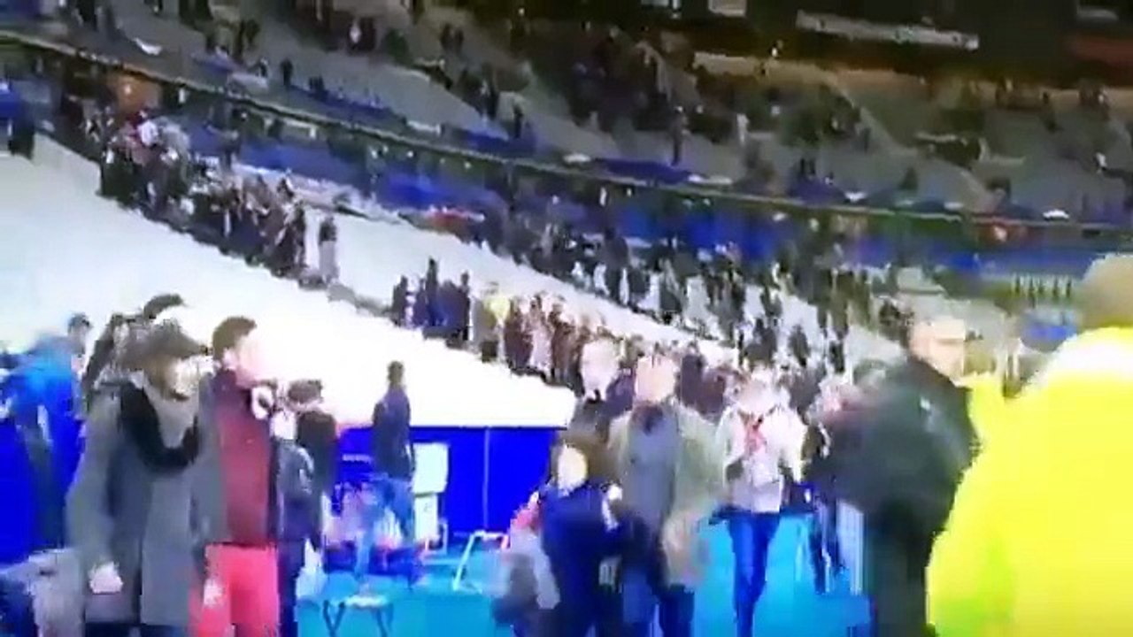 Ataki terrorystyczne w Paryżu - Mecz Francja - Niemcy - Terrorist attack in Paris - 150 died
