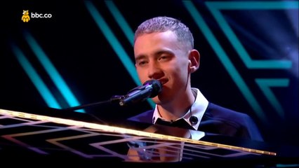 Years & Years - Eyes Shut (Live at BBC Children in Need 2015)