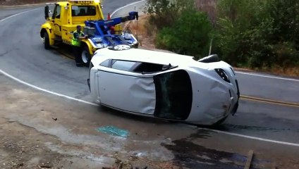 Tow Truck Fail Makes Situation Much Worse