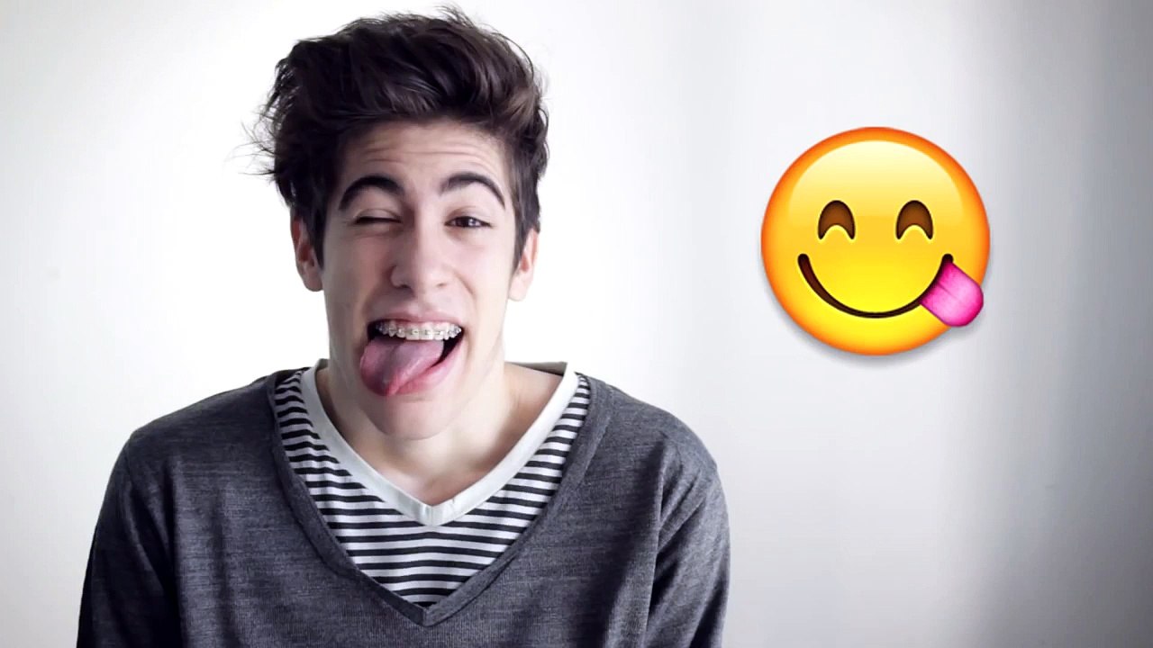 EMOJIS EN LA VIDA REAL || Alejo Igoa