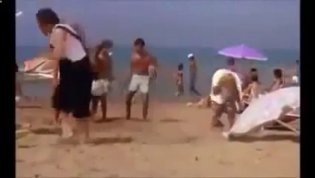 прикол на пляже