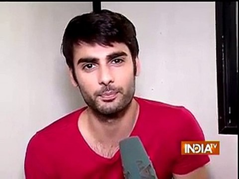 Sanskar ki Chali Gayi Yaaddast jis se Uusne kiya Swara ko Pehchan ne se Inkaar - 15th November 2015 - Swaragini