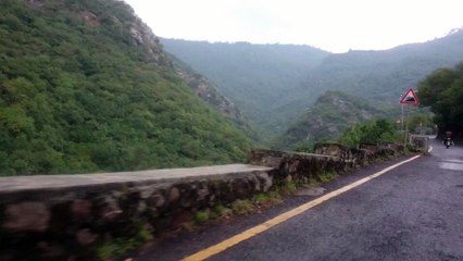 Road to Daman-e-Koh