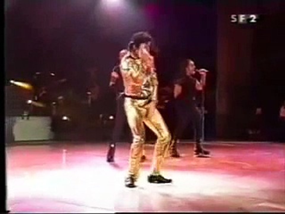 MICHAEL JACKSON DANCE MOVES