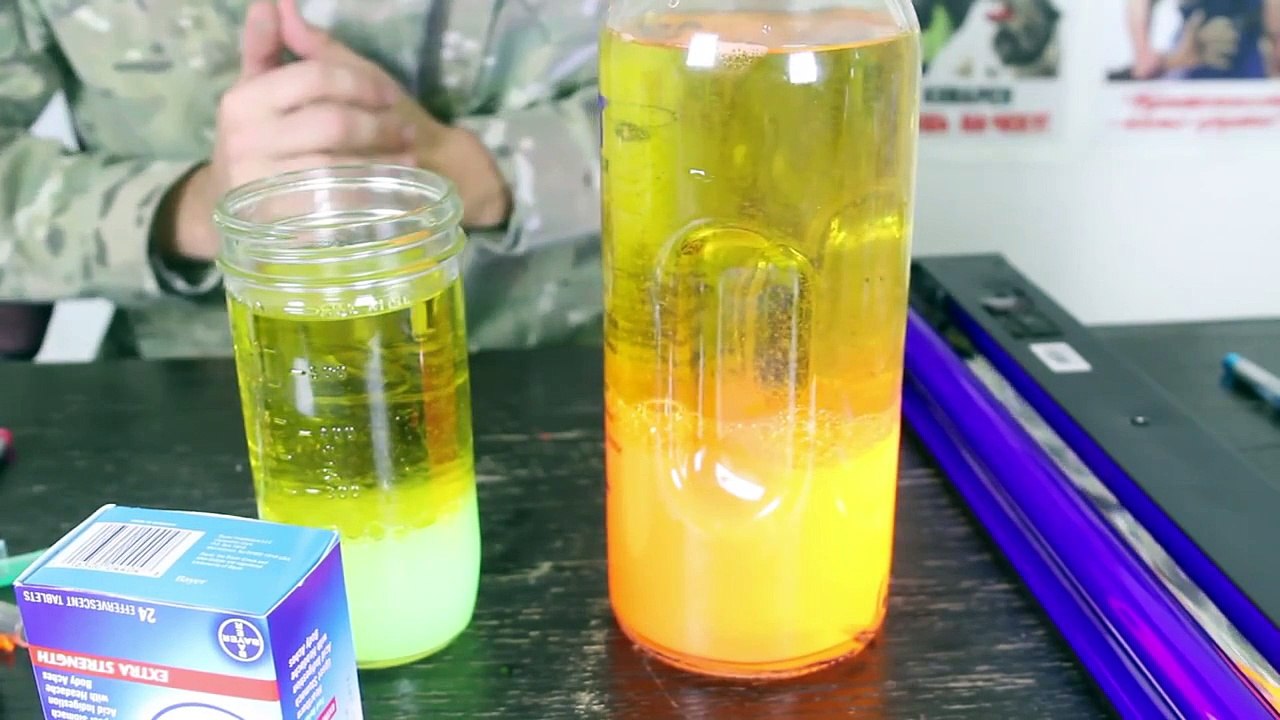 Simple Halloween UV Lava Lamp!