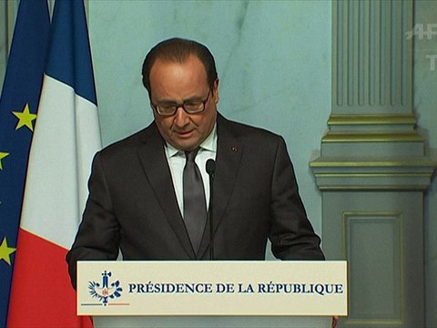 Hollande accuse le groupe EI d'avoir commis un acte de guerre
