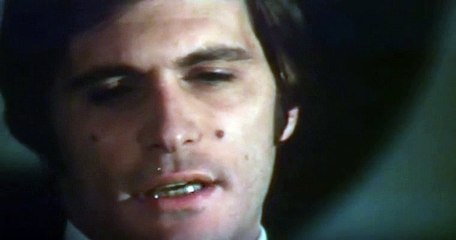 la frase profetica del film metti una sera a cena