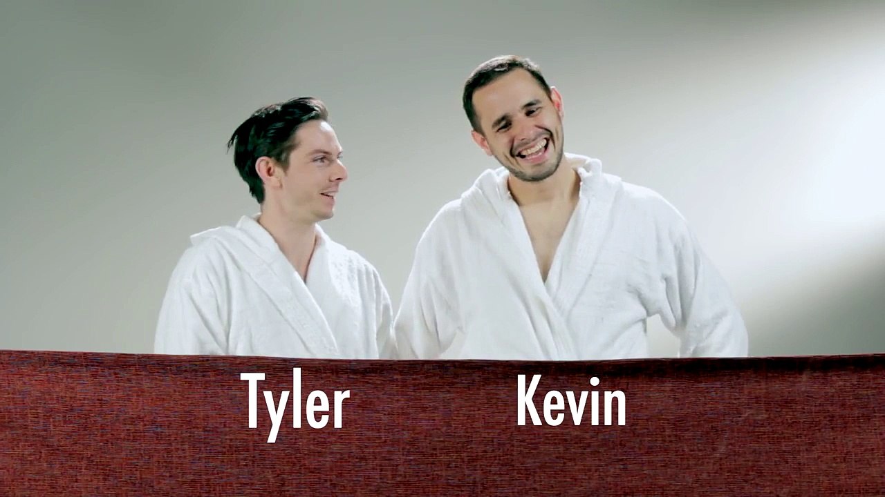 Guy Friends See Each Other Naked For The First Time