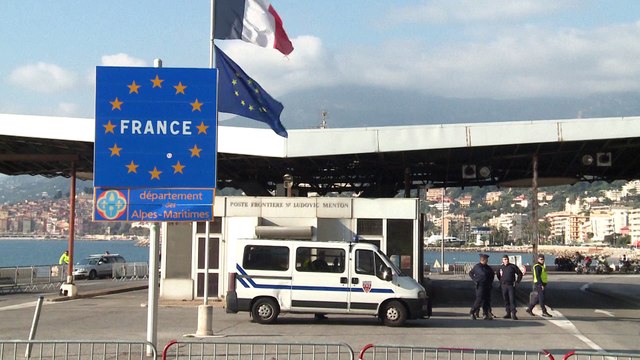 Attentats: contrôles aux frontières belge et italienne