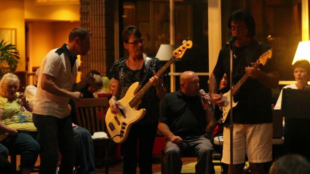 Robert Keefer, Second Chance & Brooke Wright perform 'Baby What Do You Want me To Do' Sheffield Remembers 2015