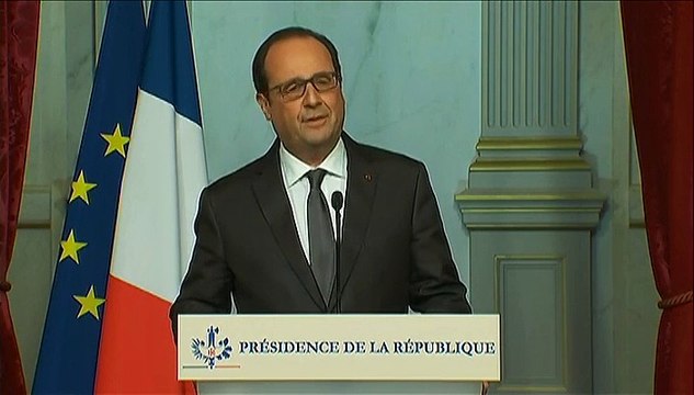 François Hollande accuse le groupe Etat islamique d'avoir commis un acte de guerre