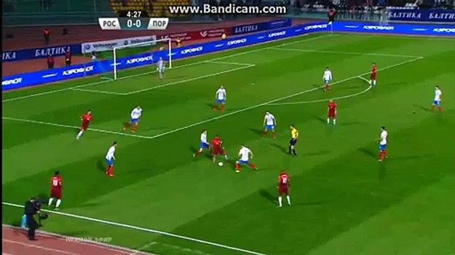 Luis Nani Incredible Miss - Portugal vs Russia - Friendly Match 14-11-2015