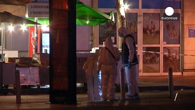 Attentats à Paris : la presse nationale et internationale face à l'insondable carnage