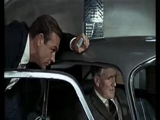 PARODIE JAMES BOND - TU PEUX PAS TEST!!