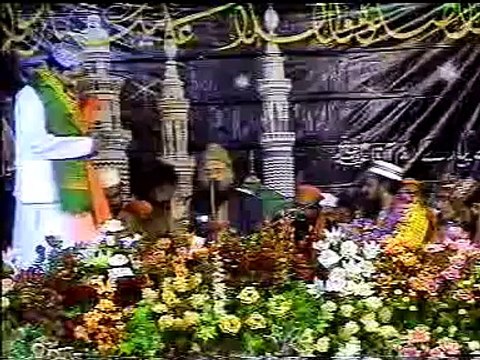 (Naat Khuwan Syed Fasihuddin Soharwardi) Uras Mubarak Hazrat Peer Latif Noushahi (RA) 2007
