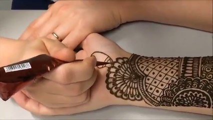 Beautiful And Simple Bridal Mehndi Design - Latest Mehndi Design Point
