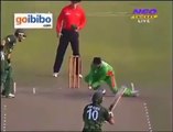 Most funniest Dismissal in Cricket history - Shahid Afridi Wicket - 11 March 2012
