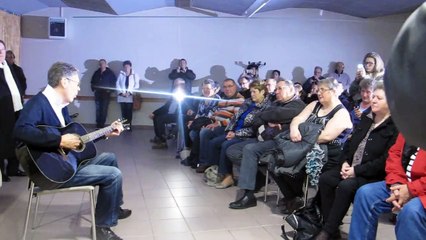 Attentats de Paris : Jeff Parker en solo joue Holding On