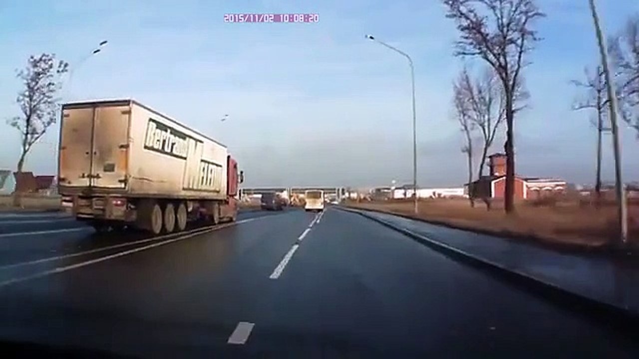 Un Conducteur de Poids Lourd avec des Réflexes Surhumains