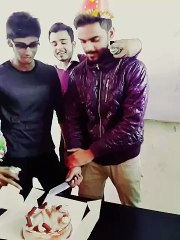 TecheRadar Blogger Muhammad Ahmad Afzal turns 20; celebrating birthday party with university friends