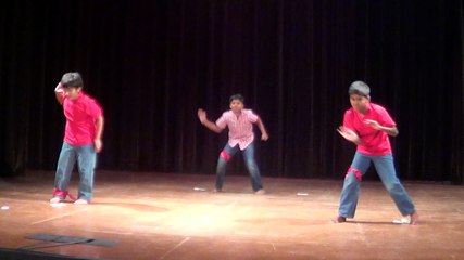 Maari dance by Tobias, Aadhi, & Nishanth