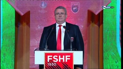 Një minutë heshtje në pritjen e FSHF për kombëtaren, mori pjesë dhe Fitoussi