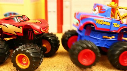 Blaze and the Monster Machines Wrestling Disney Cars Lightning McQueen and Mater Monster T