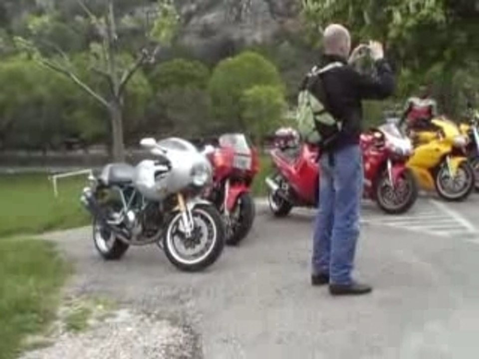 rassemblement ducati