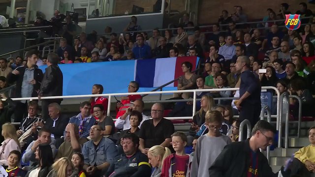 FC Barcelona's minute's silence in memory of the victims of the Paris attacks