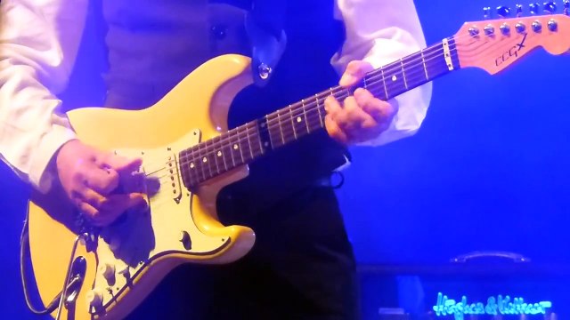 Mick Rogers (Manfred Manns Earth Band) live Do Wah Diddy Diddy 09.05.2015 Gießen