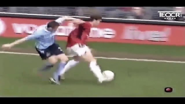 Cristiano Ronaldo 2003-04 ●Dribbling Skills Runs●