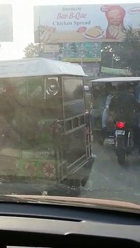 Nawaz Shareef MNAs MPA are scared of Gen Raheel shareef, Lahore guy makes video