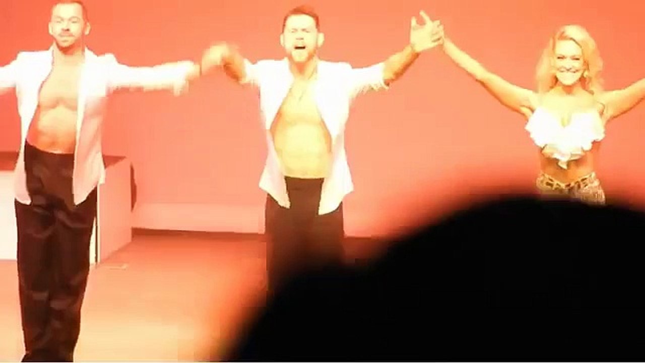 Sway Closing Bows