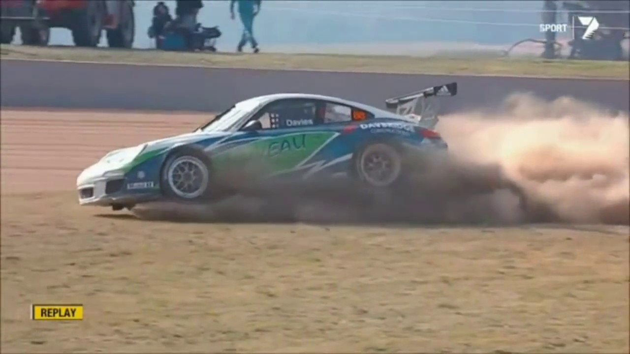 Porsche Carrera Cup Australia Crashes 2013