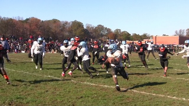 Eleanor Roosevelt takes down DuVal, 26-12