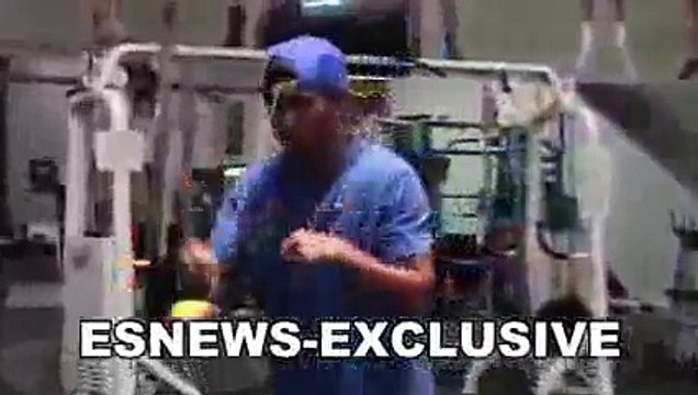 lomachenko giving snowqueenla boxing tips - EsNews Boxing