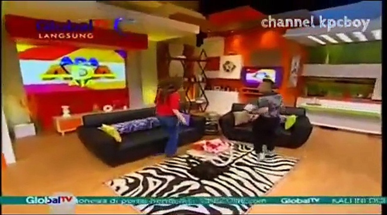 ADA ADA AJA 22 OKTOBER 2015 REGINA TANGAPI VIDEO SYUR YANG DISEBAR FARHAT