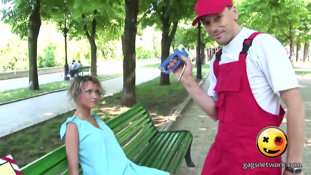 Wet Paint on a Hot Girl