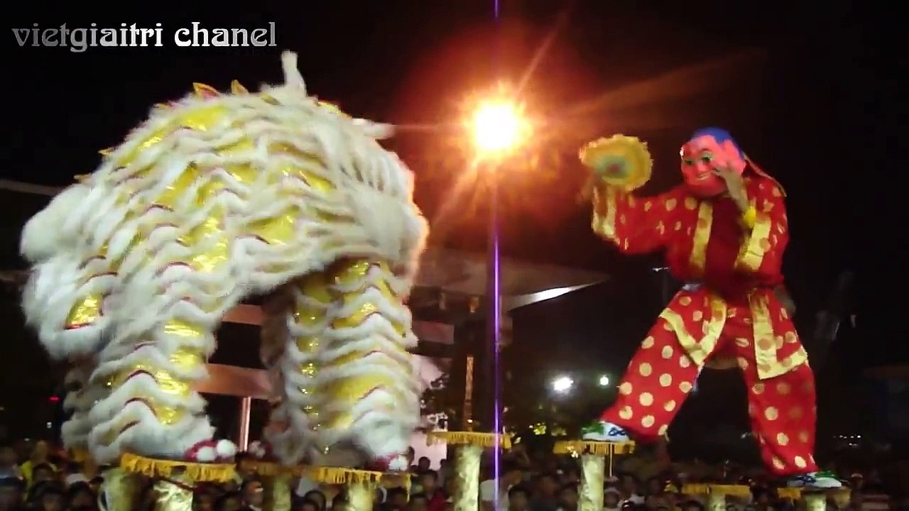 Rước Đèn Tháng Tám - Phạm Quỳnh Anh