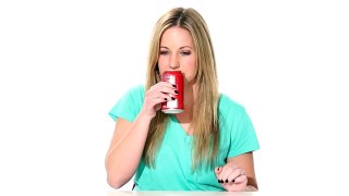 Americans Try Coke For The First Time