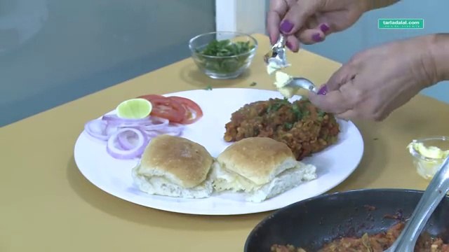 Pav Bhaji (Mumbai Pav Bhaji Recipe) HINDI URDU Apni Recipes