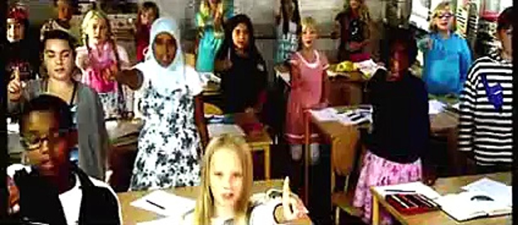 With Open Gates- The forced collective suicid of European nations - Extended Cinematic 1080p