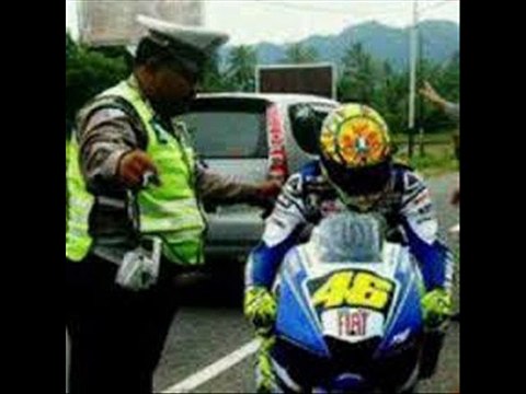 aksi lucu di moto gp / funny actions in moto gp