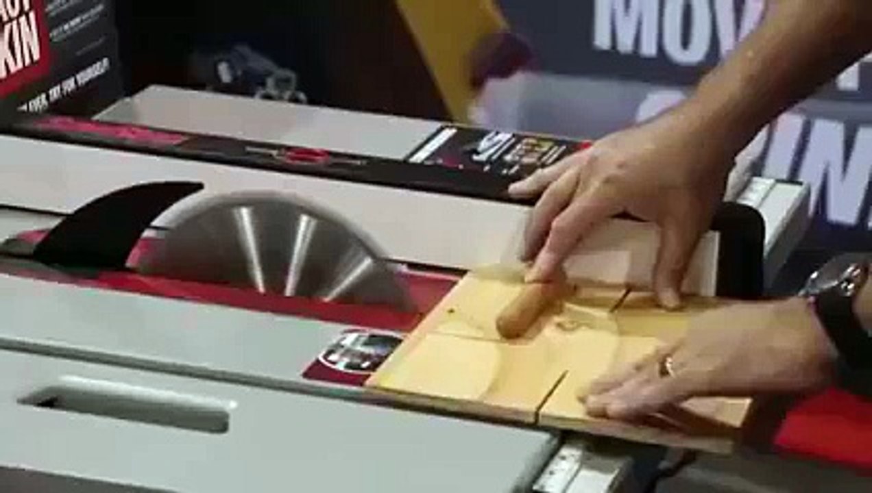 Scie circulaire intelligente - une invention qui va sauver des doigts!