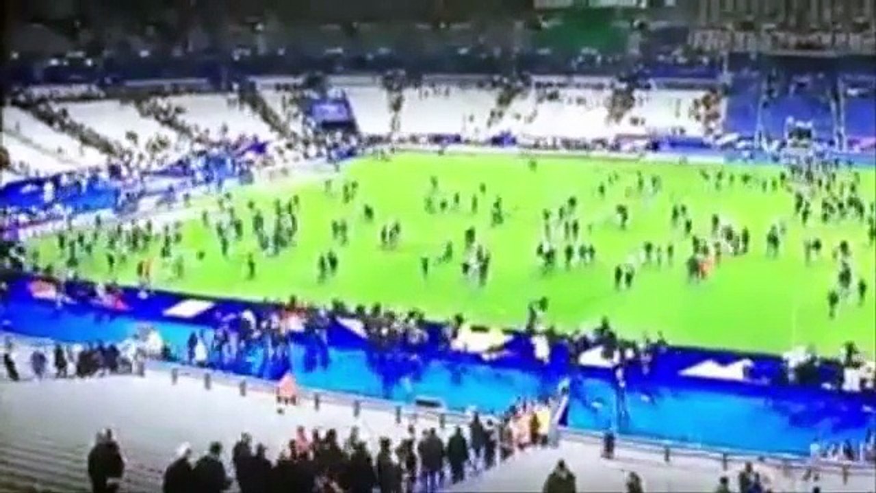 Attentat Paris Bataclan  Explosion durant le match Stade de France Paris