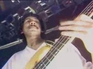 Olivia Newton John - Love Make Me Strong