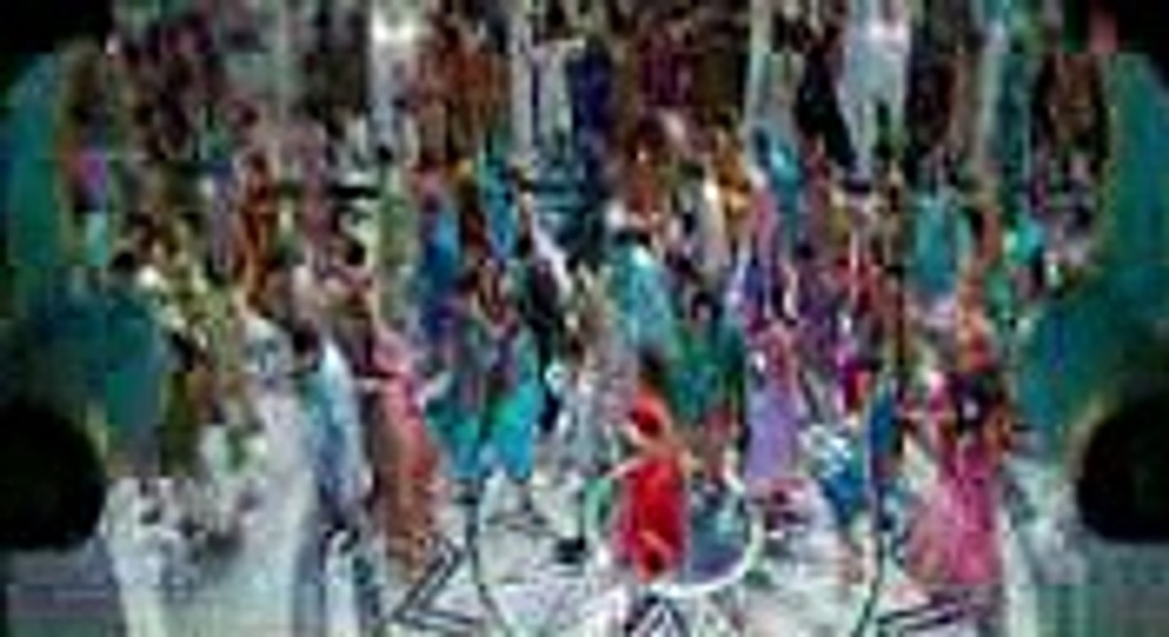 Dilli Wali Girlfriend (YJHD) [Full Music Video]